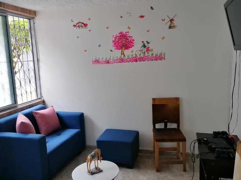 Bienvenido A Tu Segundo Hogar A Dos Cuadras Del Centro Recreacional Lagos Club Comfatolima *
