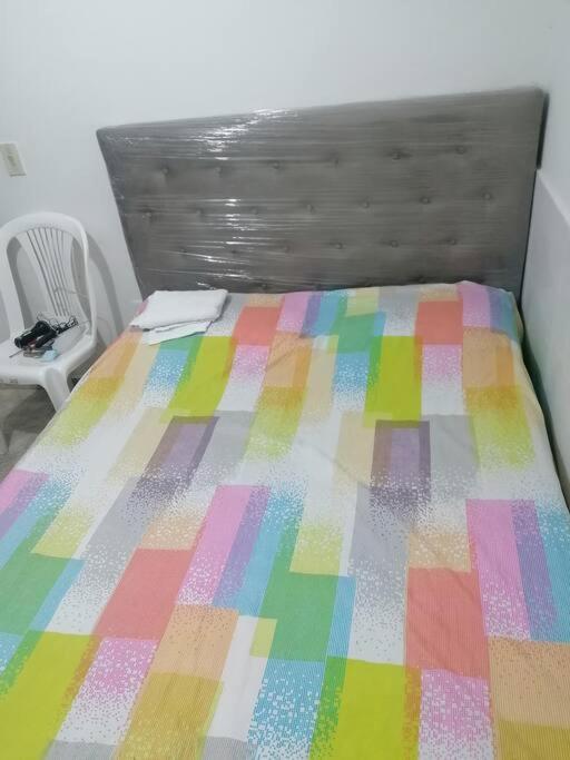 Bienvenido A Tu Segundo Hogar A Dos Cuadras Del Centro Recreacional Lagos Club Comfatolima Holiday home *